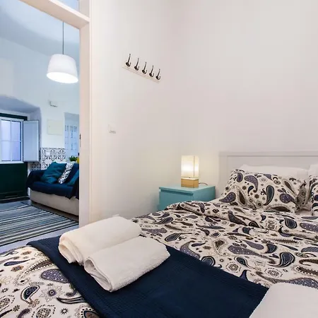 Santos Neighborhood Apartment *